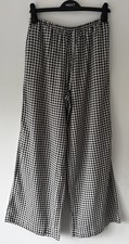 Image of Ladies Next Black / Neutral Checked Floaty Trousers Size 10 BNWOT