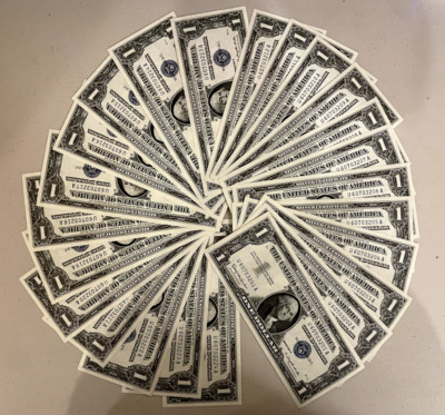 Lot of 10 Sequential One Dollar Blue Seal Silver Certificate Bill