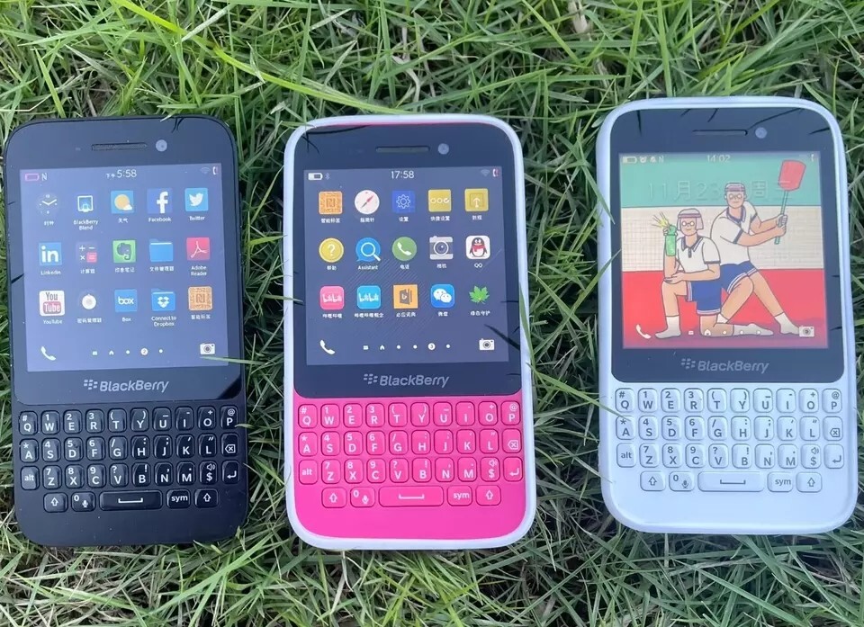 【美品】ブラックベリーQ5 SIMフリー 新品 blackberry Q5 white sim フリー - メルカリ