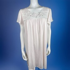 XL Vintage Womens Nylon Nightgown Pink Rose Floral By Miss Elaine embroidery