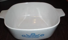 VINTAGE CORNING WARE  BLUE CORNFLOWER CASSEROLE DISH NO LID - 1.5 QUART