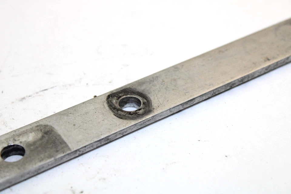 2006 Yamaha Attak Oem Rail Gusset 8FT-47348-00-00 SY75 - Image 3 of 4