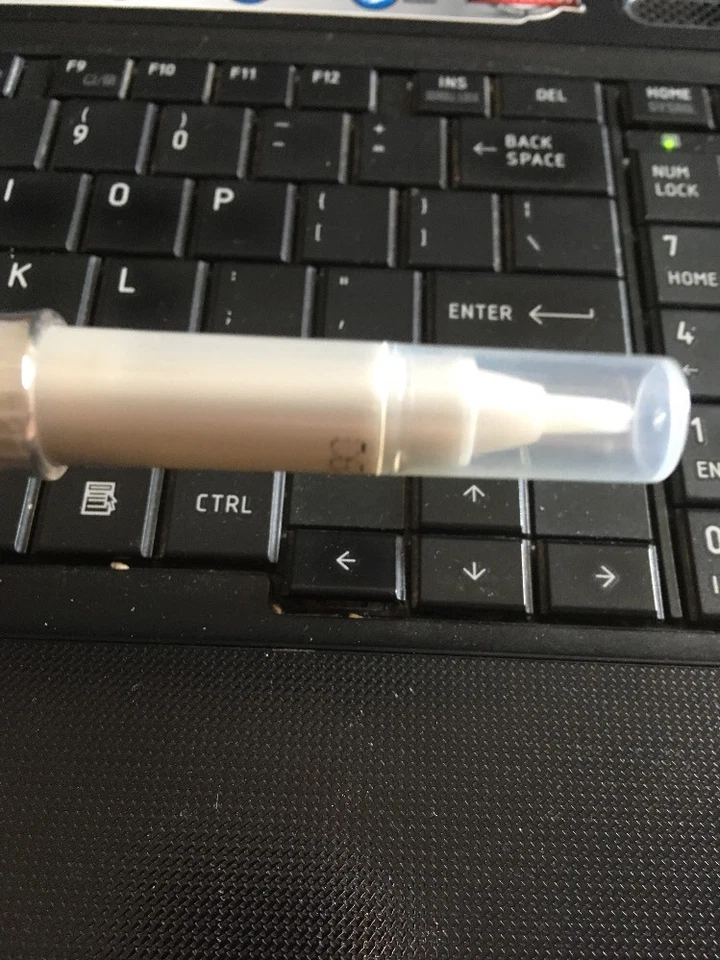 Models Prefer  AQUAVIT BABY LIPS .1 OZ TINT AND GLOSS (PINK) Moisturizer & Shine - Image 3 of 4