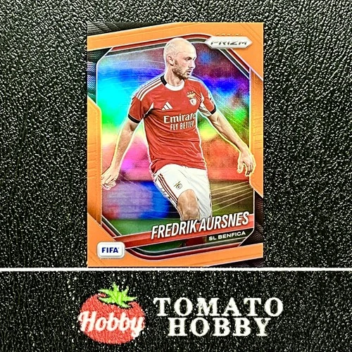 FREDRIK AURSNES /125 ORANGE REFRACTOR PANINI PRIZM FIFA 2025-26 SL BENFICA