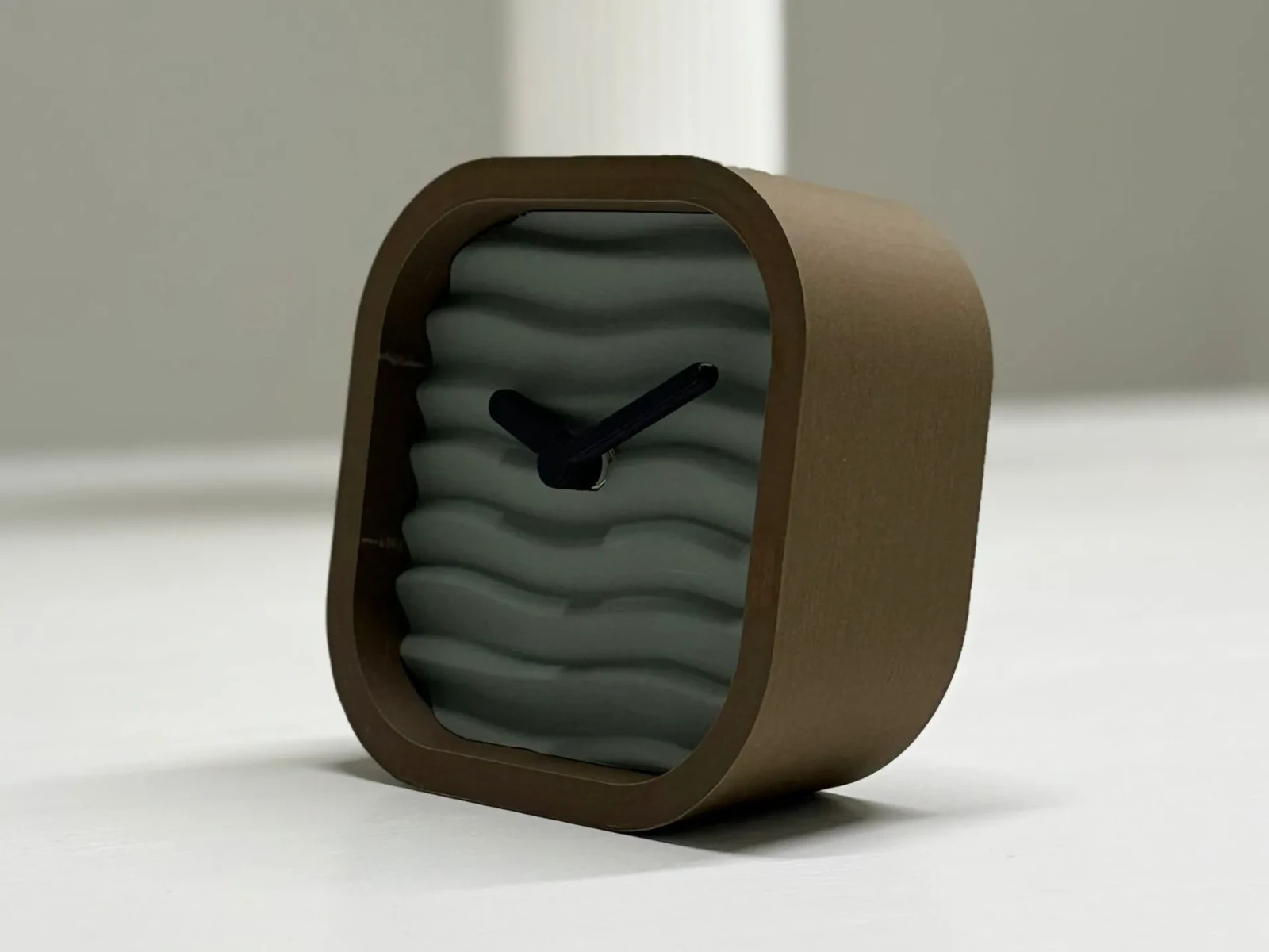 3D printed Wavy Clock - Sleek Modern Minimalist Clock - Perfect For Office Desk
