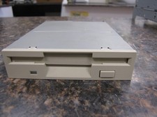 TEAC FD-235HF 19307772-91 FLOPPY DISK DRIVE BEIGE -NC14