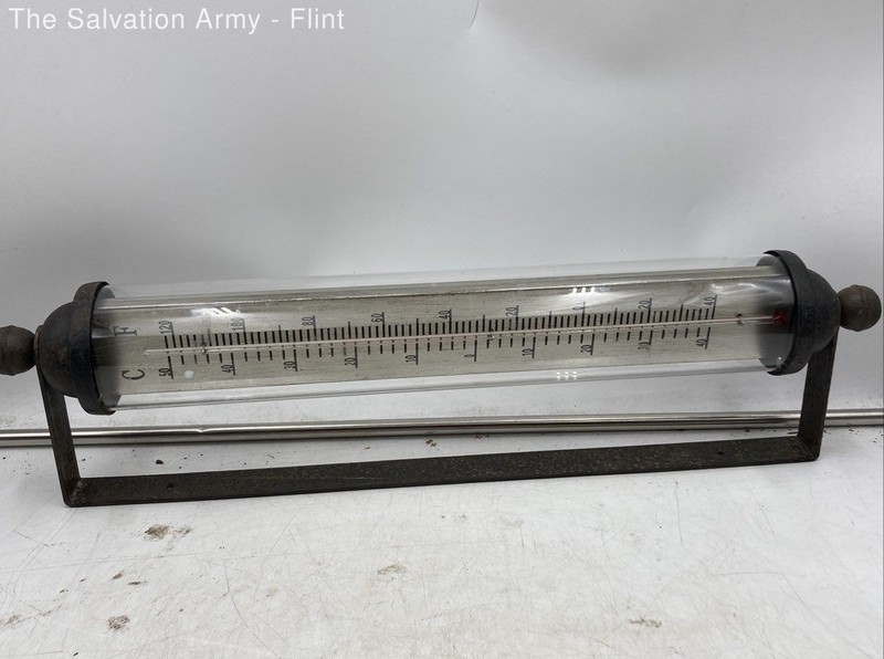 Clayre & Eef Black Outdoor Wall Handle Thermometer Temperature