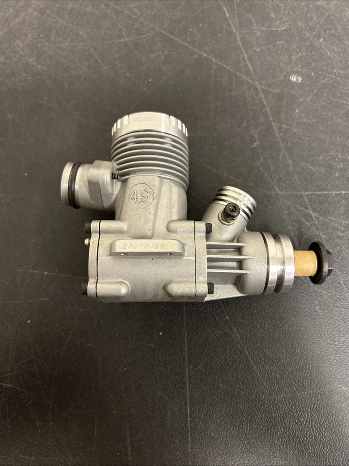 K&B 4.9 cc New. model airplane engine M12 - Image 3 of 4