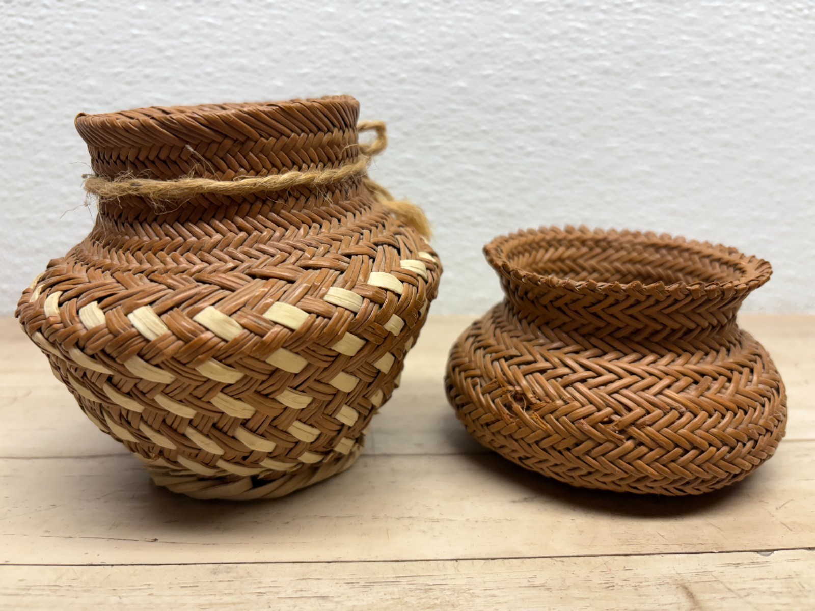 Vtg Set Of 2 Tarahumara Pine Needles Basket Handmade IN USA