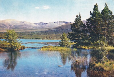 DIE CAIRNGORMS VON LOCH MORLICH ~ GEBRAUCHT ~ VERSCHICKT ~ POSTDATUM AUF KARTE 1968