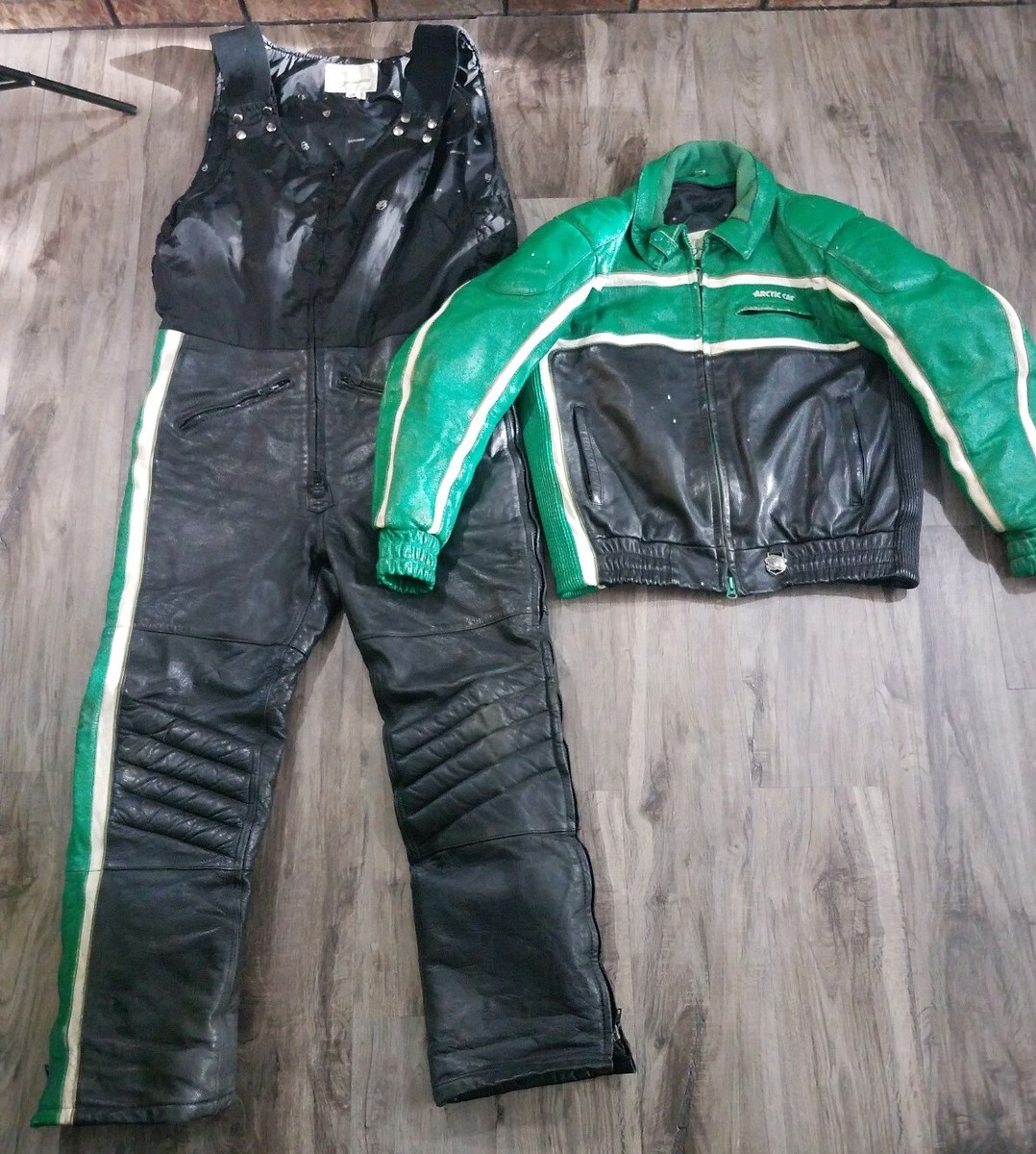 90s ライダースジャケット　緑　フリンジ　y2k　vintage 90s ライダースジャケット 緑 フリンジ y2k vintage 90s ライダース