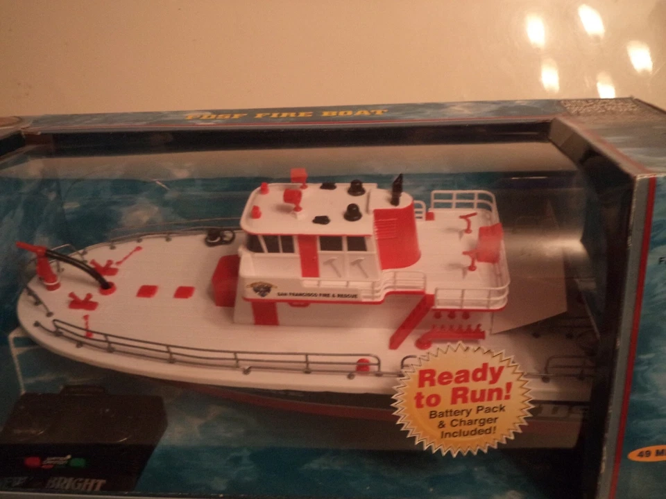 new bright remote control boat san francisco fire & rescue 19 inch=7 inch UNUSED - Image 2 of 4