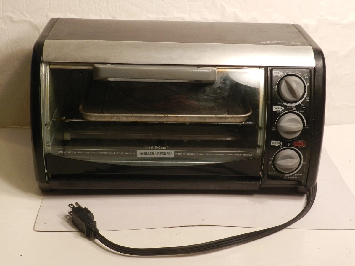 Black Decker Countertop Toast R Oven TRO490B 4 Slice Broiler