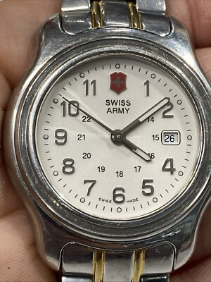 Victorinox Swiss Army MOP Swiss Made Round Silver Ladies Officer watch 241365 Victorinox swiss army ladies - Gem main image 4