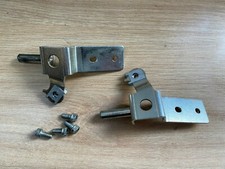 UNE PAIRE DE SUPPORT DE RESERVOIR MOTO DUCATI 696 MONSTER