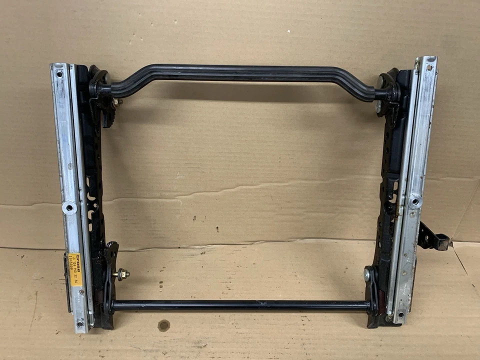 Passenger Seat Adjuster Slide for 1989 Mercedes-Benz 560SEC 300SE W126 - Imagem 4 de 4