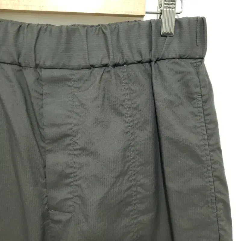 Chanel Cotton Cropped Trousers S_S1384 thumbnail 3