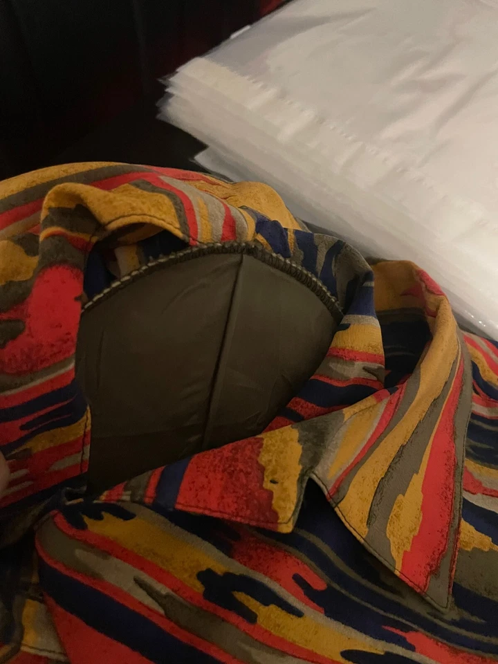 Top vintage Jones New York para mujer talla 10 colorido abstracto seda satinado artístico años 90 Foto 4 de 4