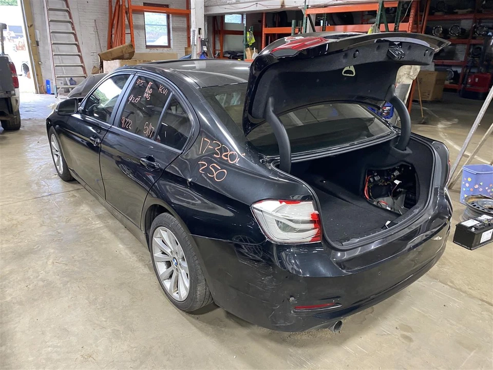 CONSOLE LID BMW 320i 328D 328i 2017 17 1415550 Foto 3 de 4