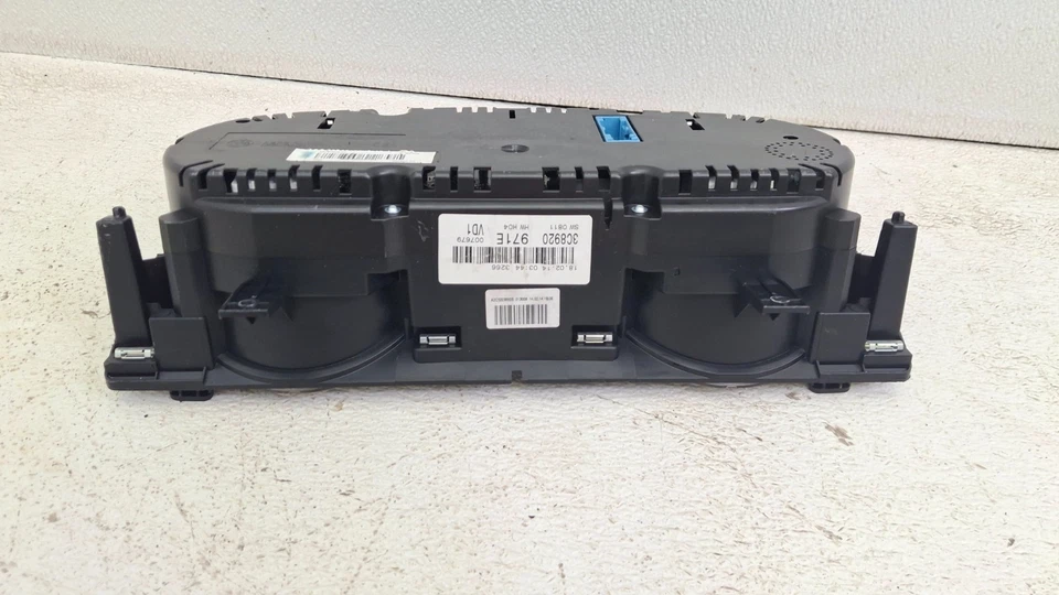 Cuadro de instrumentos velocímetro Volkswagen CC 2013-2017 OEM A02B35045 Foto 2 de 4