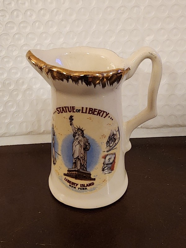 USA48.  Liberty Island, NY. Statue of Liberty, Creamer w/Gold Trim