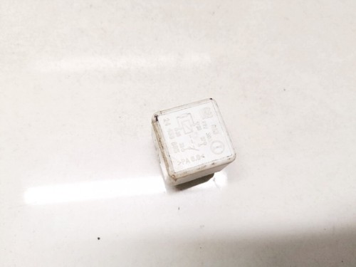 Opel Vectra 2003 Relay module 24438885, Genuine #957185-79