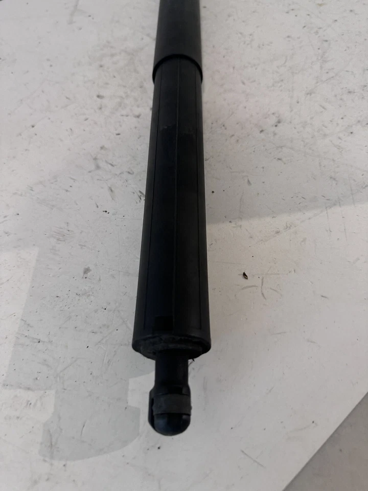 Cadillac XT5 2018 puerta levadiza eléctrica izquierda soporte puntal OEM FA1B-R202A55-AA Foto 2 de 4