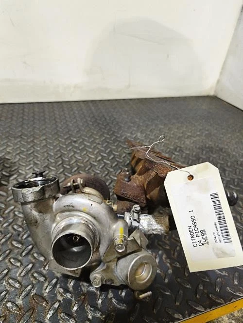 Turbo CITROEN C4 PICASSO 1 9670371380 - Photo 1/4