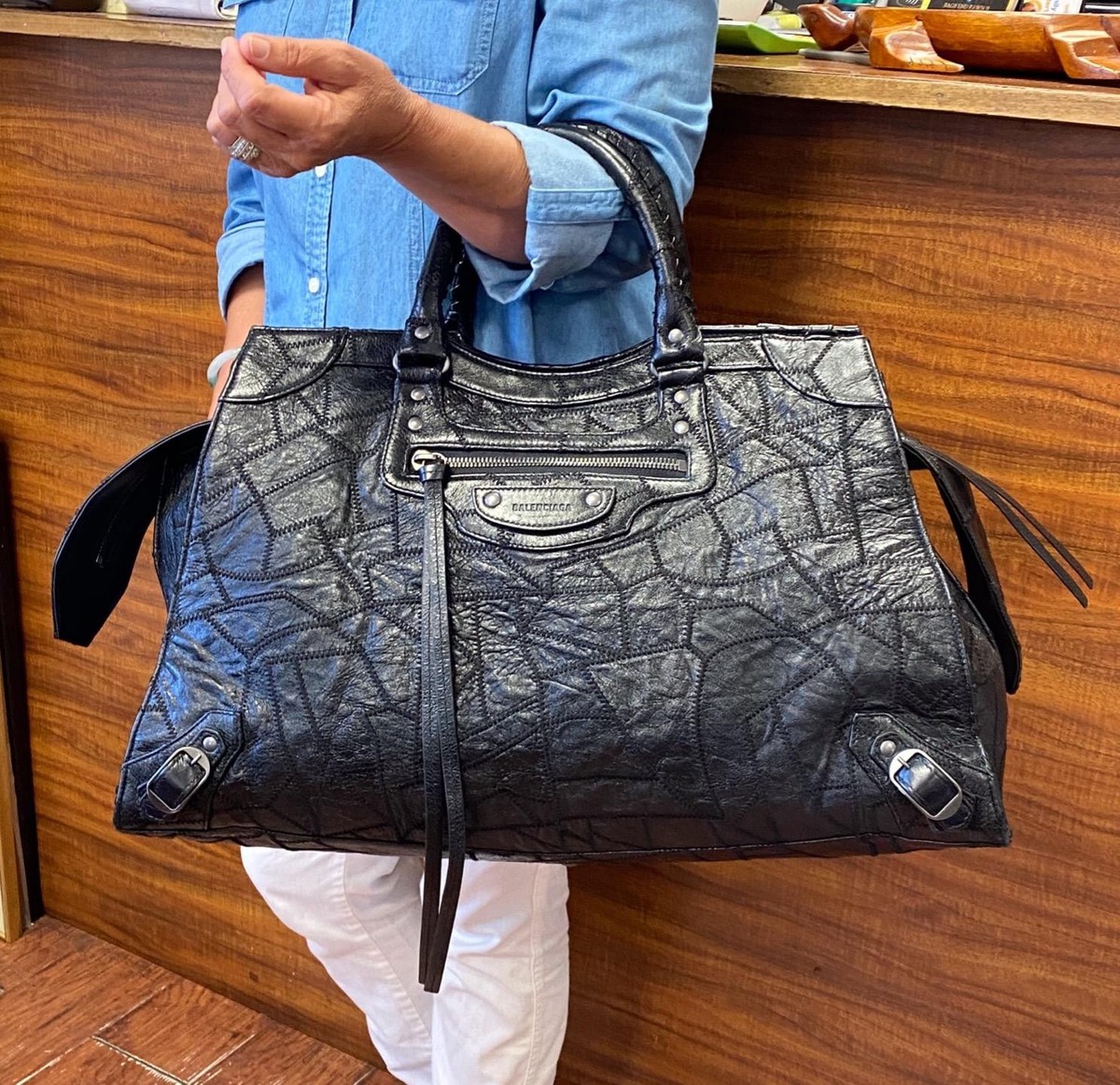 バッグ balenciaga city bag Balenciaga Motocross City Bag - Luxe Du Jour