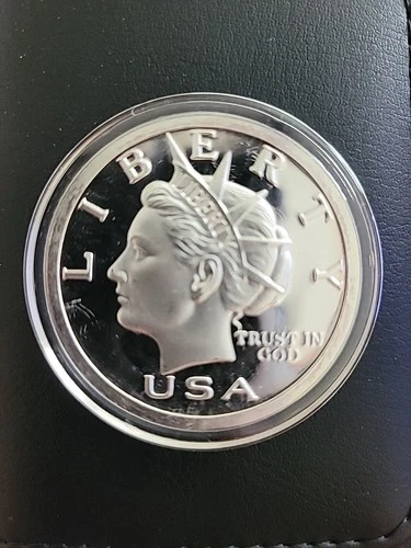 Norfed 2006 $20 Liberty 1 oz .999 Fine Silver