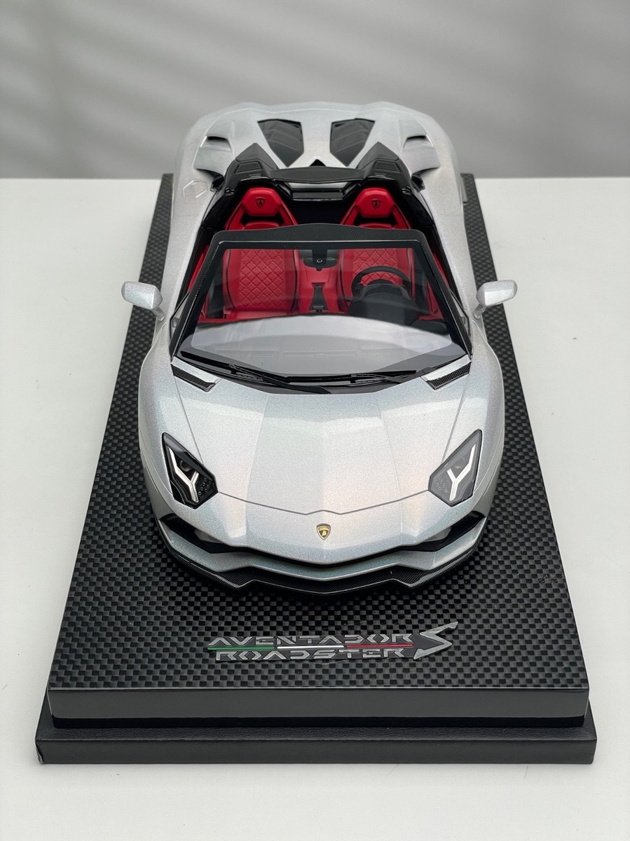 Lamborghini Aventador S Roadster (Fantasy White) [MR Collection] 1