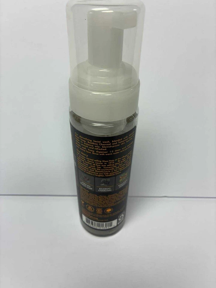 Jabón facial desintoxicante de carbón de bambú con jabón negro africano Shea Moisture 7,5 oz. Foto 2 de 2