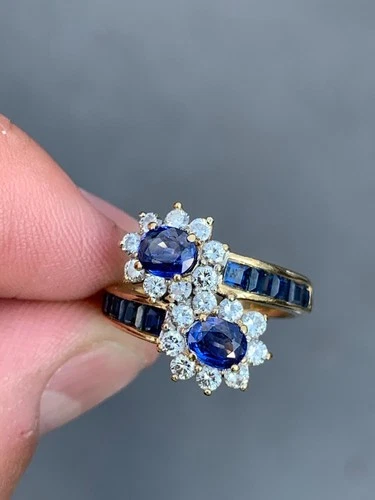 18ct gold natural kashmir sapphire diamond double cluster ring 5.3 grams