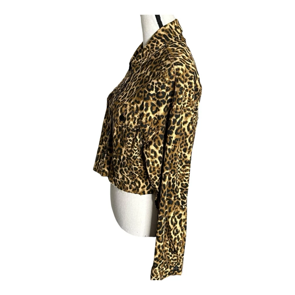 Forever 21 Leopard Print Cropped Raw Hem Distressed Jean Jacket Size Medium - Image 4 of 4