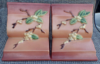 PAIR 1947 ROSEVILLE POTTERY PINK SNOWBERRY PATTERN MID CENTURY MODERN BOOKENDS