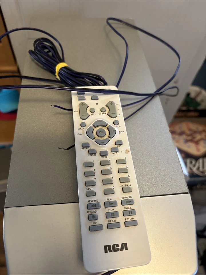 Altavoces y subwoofer vintage de sonido envolvente RCA HTS-1000 Foto 4 de 4