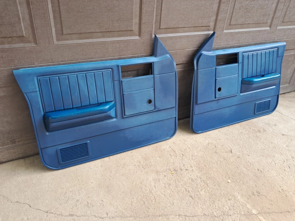 Chevrolet S10 GMC S15 1982-1985 Jimmy Blazer azul interior paneles de puerta delantera Foto 2 de 4