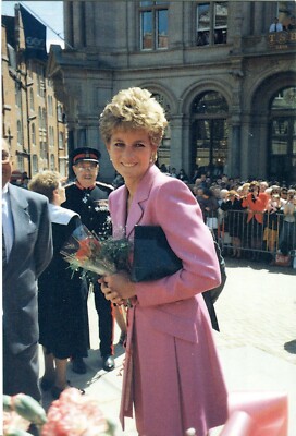 ~~~ ORGINAL~~~ POSTKARTE ~~~ Lady Diana Prinzessin von Wales