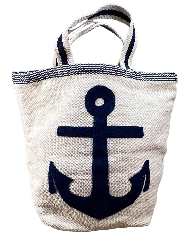 annie selke’s Fresh American Anchor Nautical Lake Boat Beach Knit Large Tote Bag - Image 2 of 4