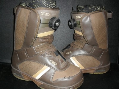 vans encore snowboard boots