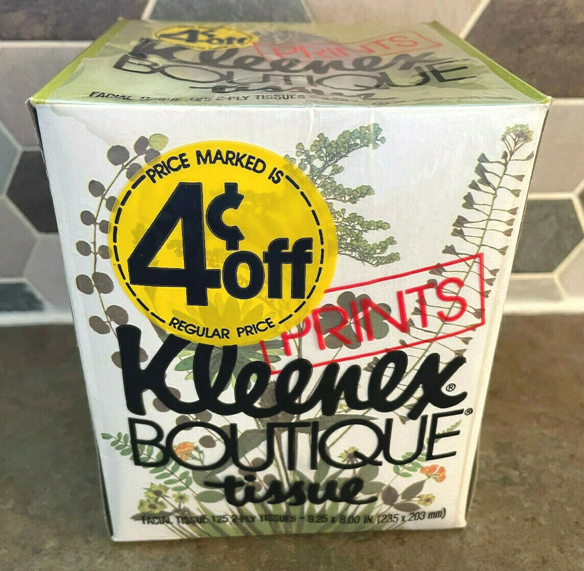 VTG 1976 Kleenex Boutique Print Tissues Green Floral Box 125 2 Ply
