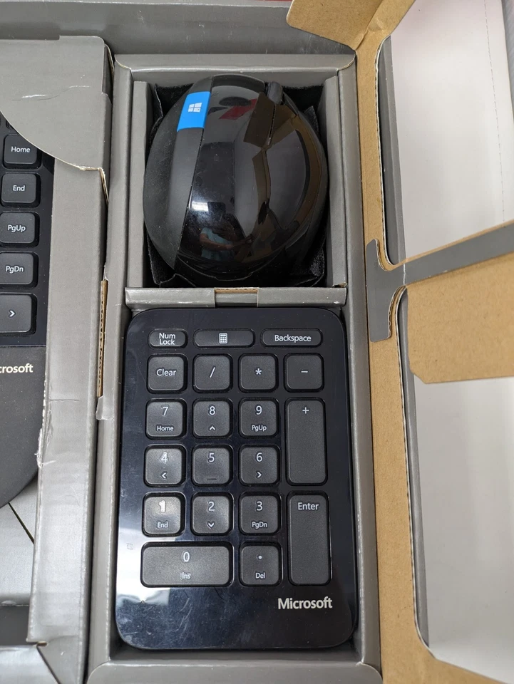 Microsoft Sculpt Ergonomic Wireless Desktop Keyboard, Keypad, Mouse-No Dongle - Image 2 of 4