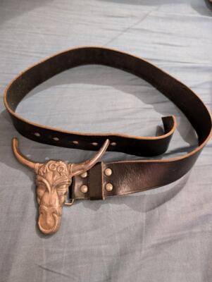 Alexander McQueen Buckle with cow motif Black Leather Belt