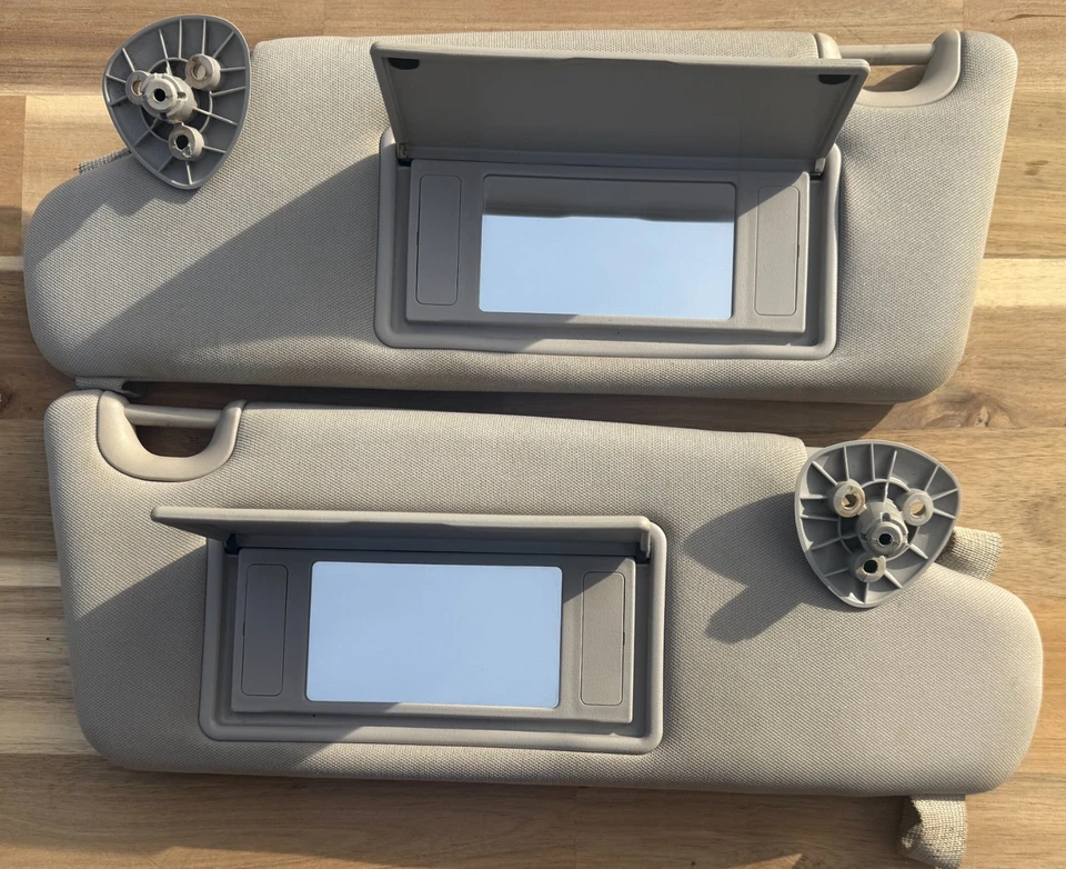 Parasoles grises laterales para conductor y pasajero Chevrolet HHR 2006-2011 OEM Foto 2 de 3