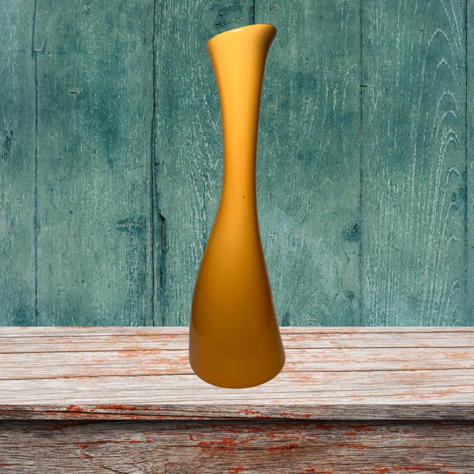 Mid-Century Modern Glass Shades of Orange Vase - Very Good Condition