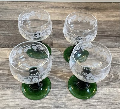 Luminarc France Set Of 4 Wine Glasses Dark Green Beehive Stem Etched Glass Nice!