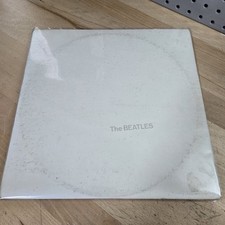 THE BEATLES White Album Vinyl 2LP w/ Poster  & Photos SWBO-101