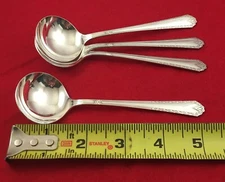 Lot Of 4 National Silver Co TWELVE Pattern Silverplate Round Bouillon Spoons