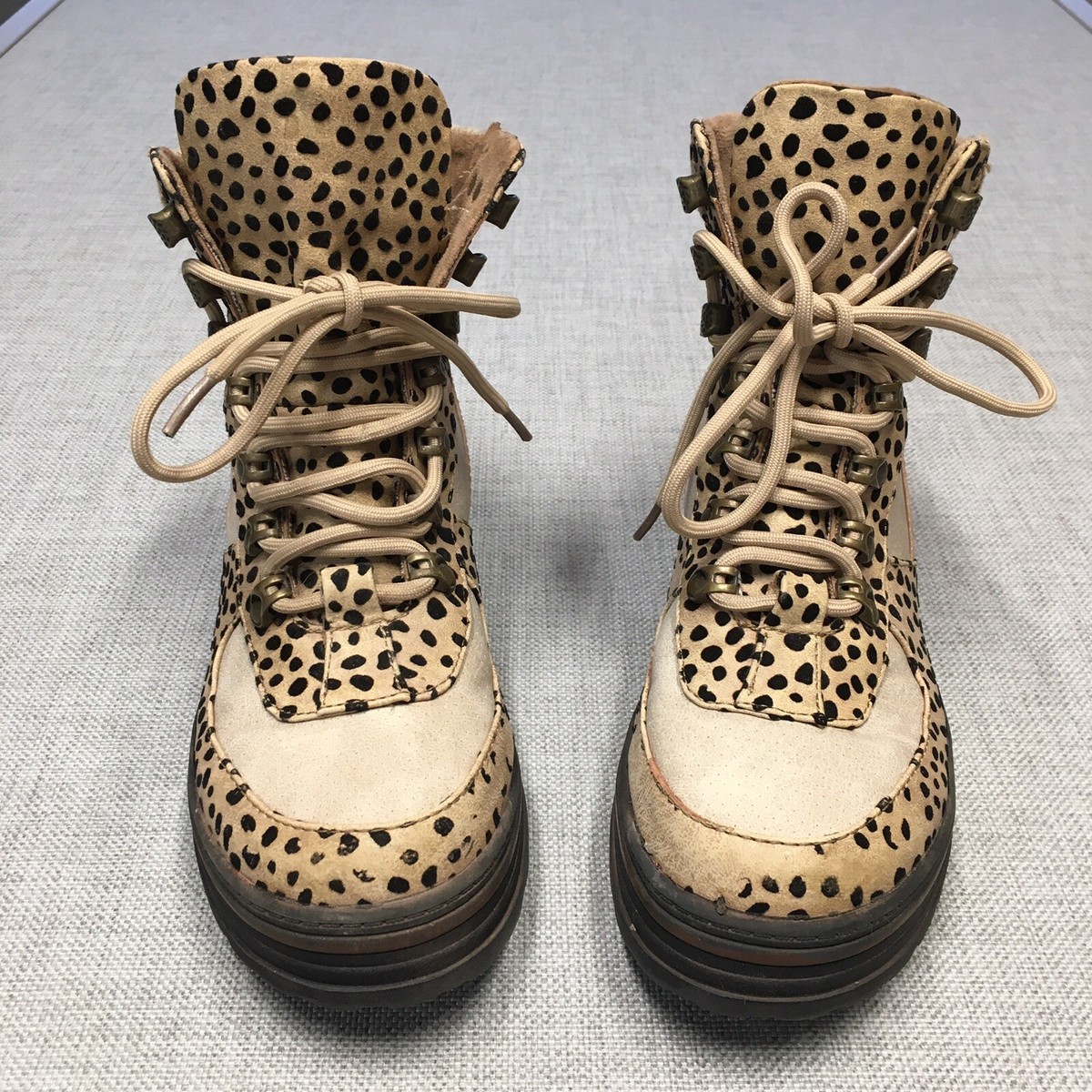 Blowfish Malibu Hollywood Hiker Cheetah Print High Top Lace Up Hiking  Boots,