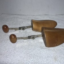 Vintage Pair Florsheim Wood Shoe Tree Stretchers Marked "4", Adjustable H-2
